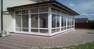 Остекление веранды Королев, цена от 9938 руб.
